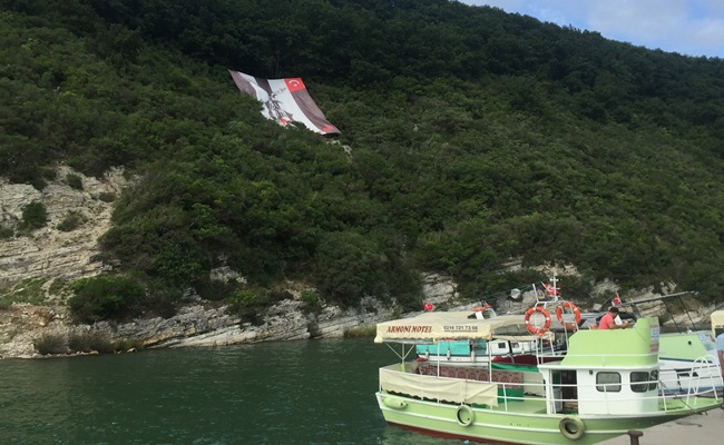 Ağlayan Kaya